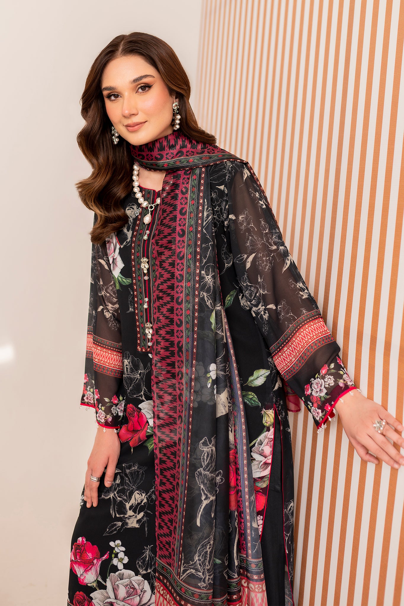 RAYA - 3 piece printed georgette in black with roses